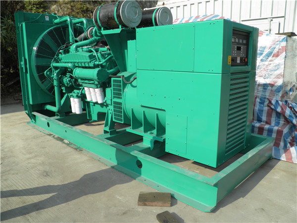 洛宁出租发电机 发电机组厂家：柴油发电机组的控制屏的作用是什么？