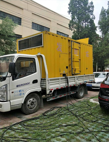 洛宁发电车出租-柴油发电机组排烟系统设计要求及其考虑因素