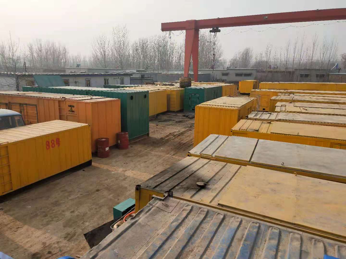 洛宁租赁发电机-灰尘、风沙对柴油发电机组造成哪些不良影响？