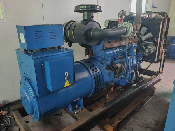 洛宁100kW柴油发电机组使用多级机油有哪些优缺点？